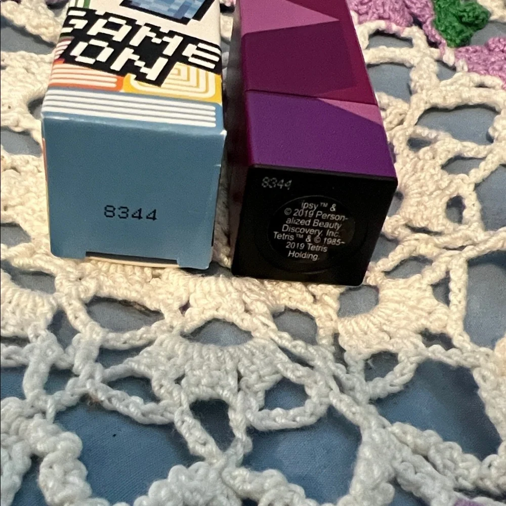 Tetris x Ipsy Game On Lip Balm - Picture 3 of 3